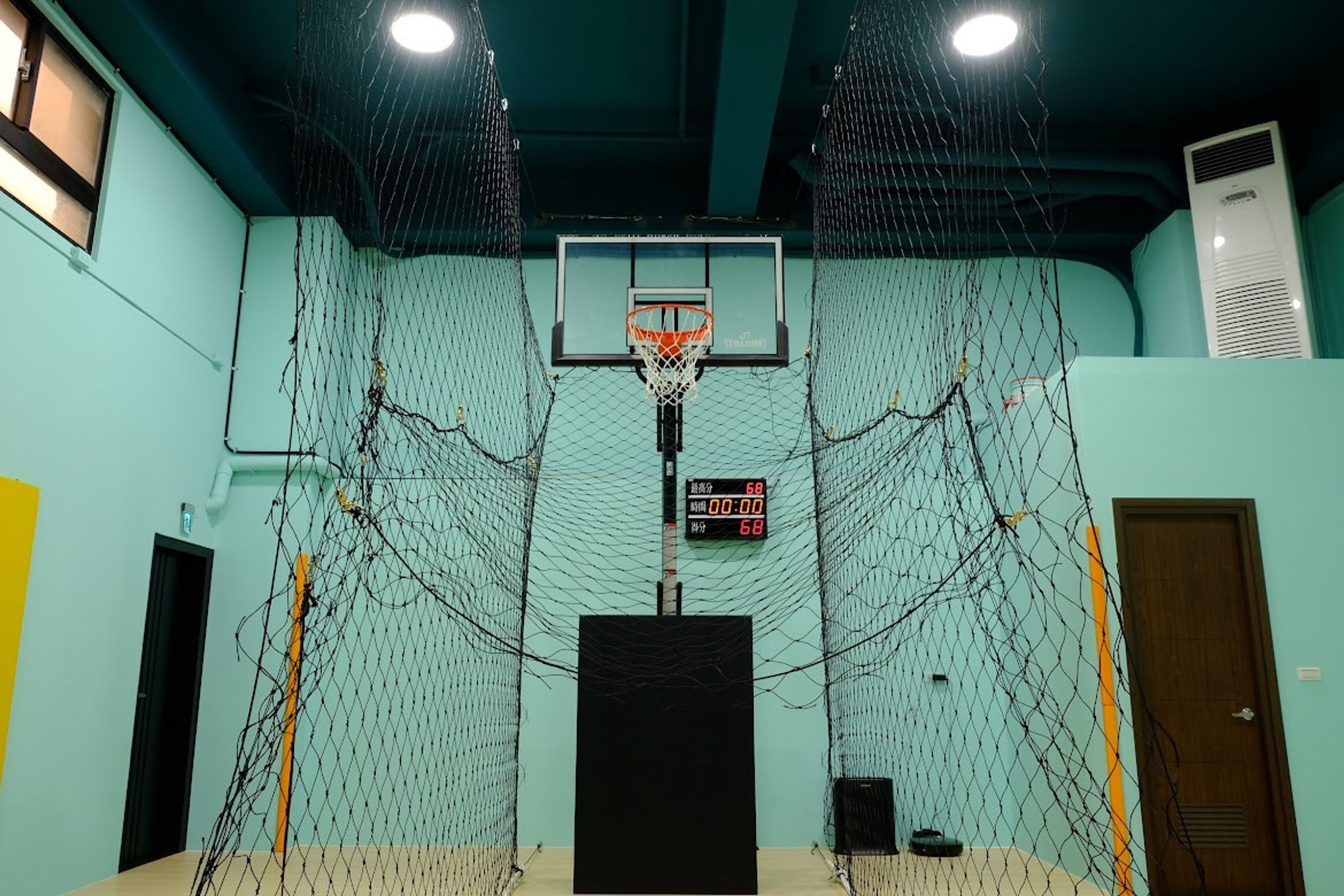 桃園][投籃練習場]一萬小時定律-開幕特價ing | 籃球組隊約戰聯誼廳｜HOT籃球熱