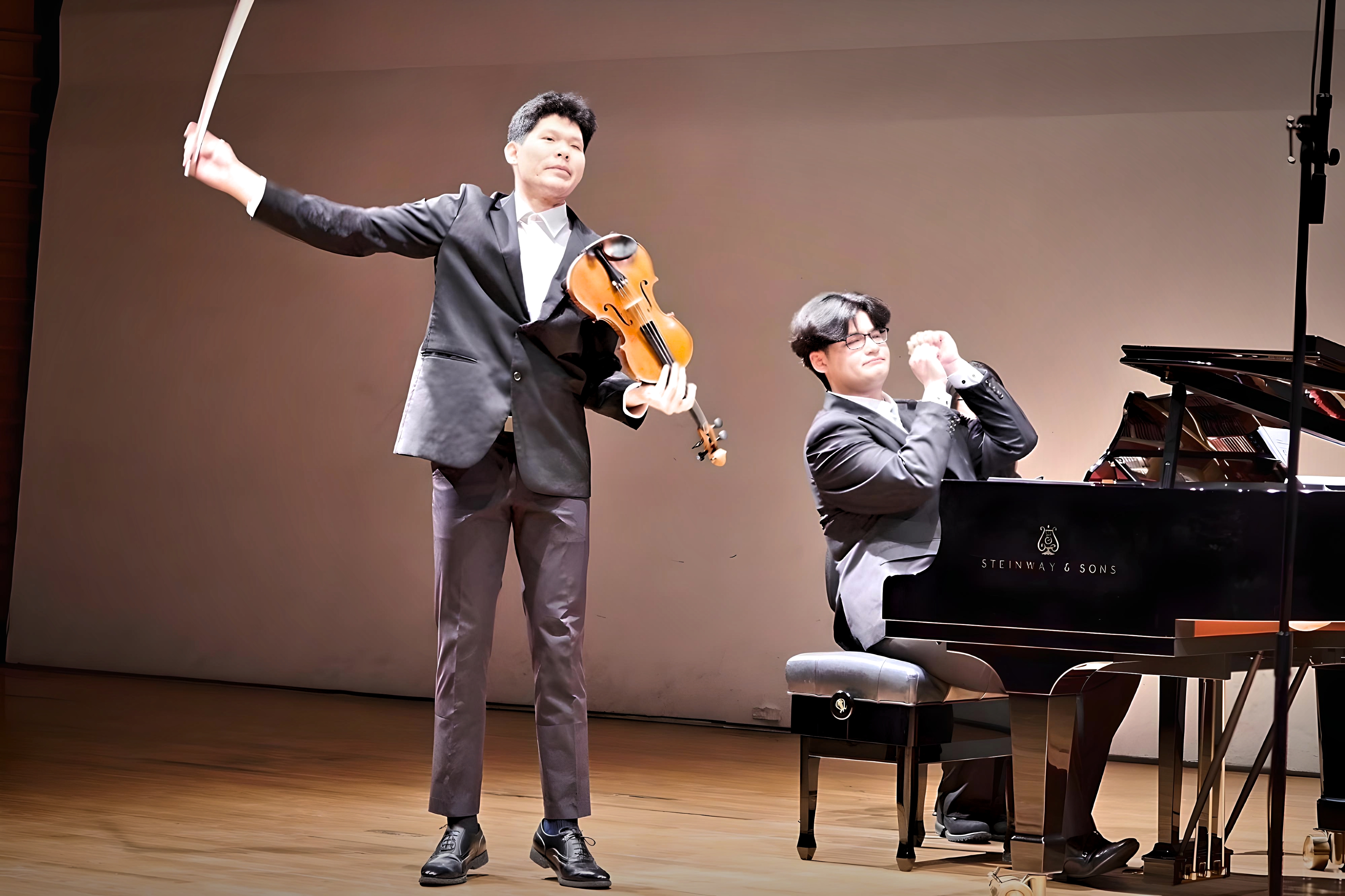 <p>楊承寧與曾紹洋聯合演奏</p>