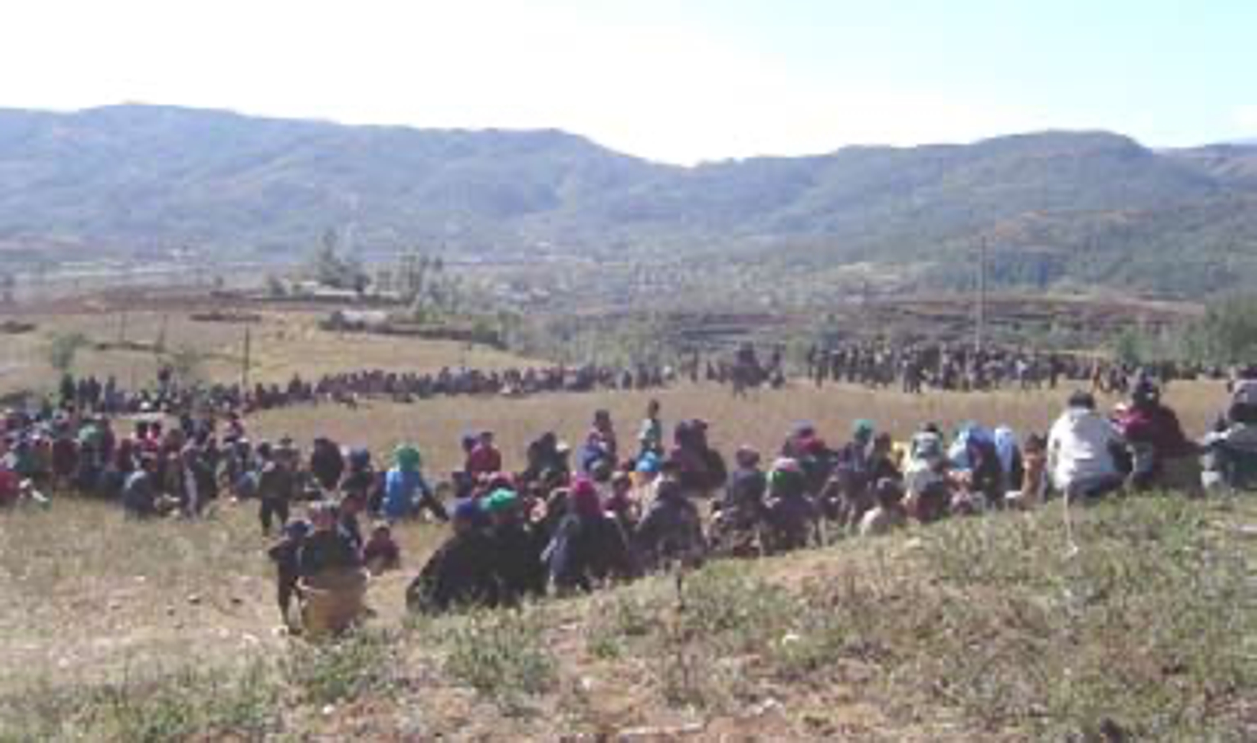 <p class="ql-align-center">四川省涼山州彝族喪禮劉紹華攝,2005。</p>