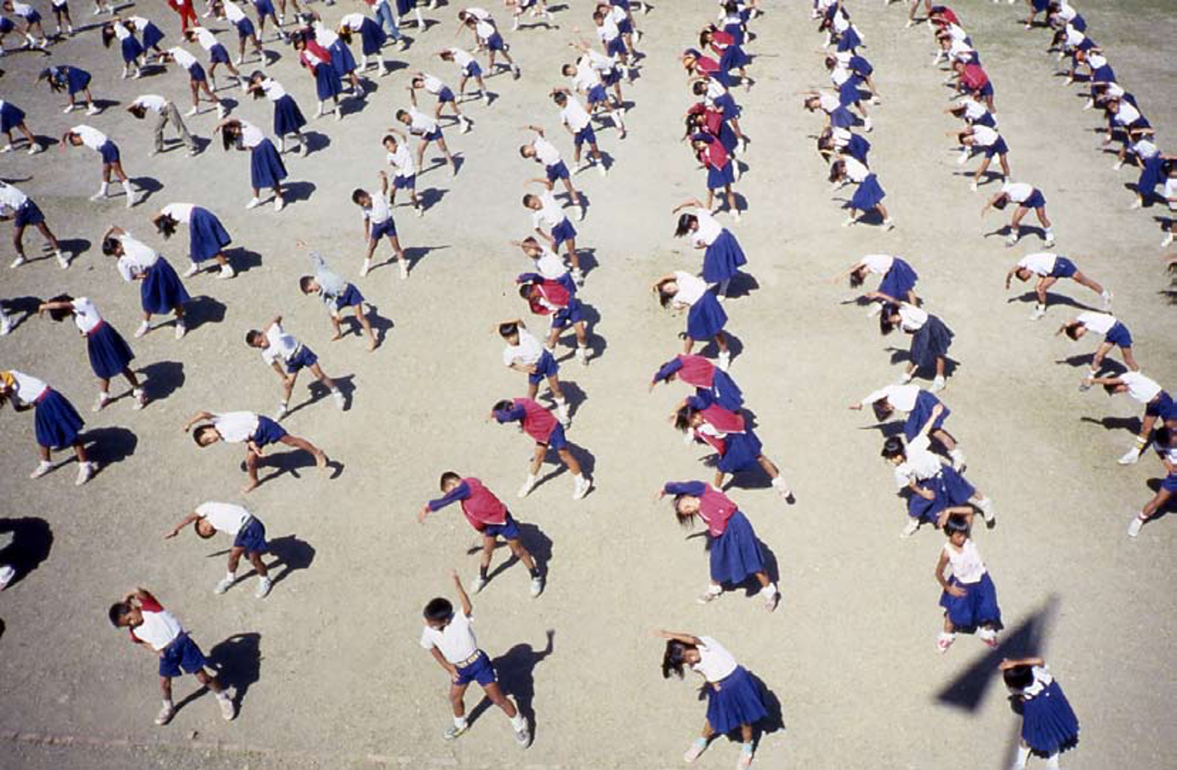 <p class="ql-align-center">鄭依憶1987年10月30日攝於高雄縣三民鄉民生村。(本照片為中央研究院民族學研究所典藏)</p>