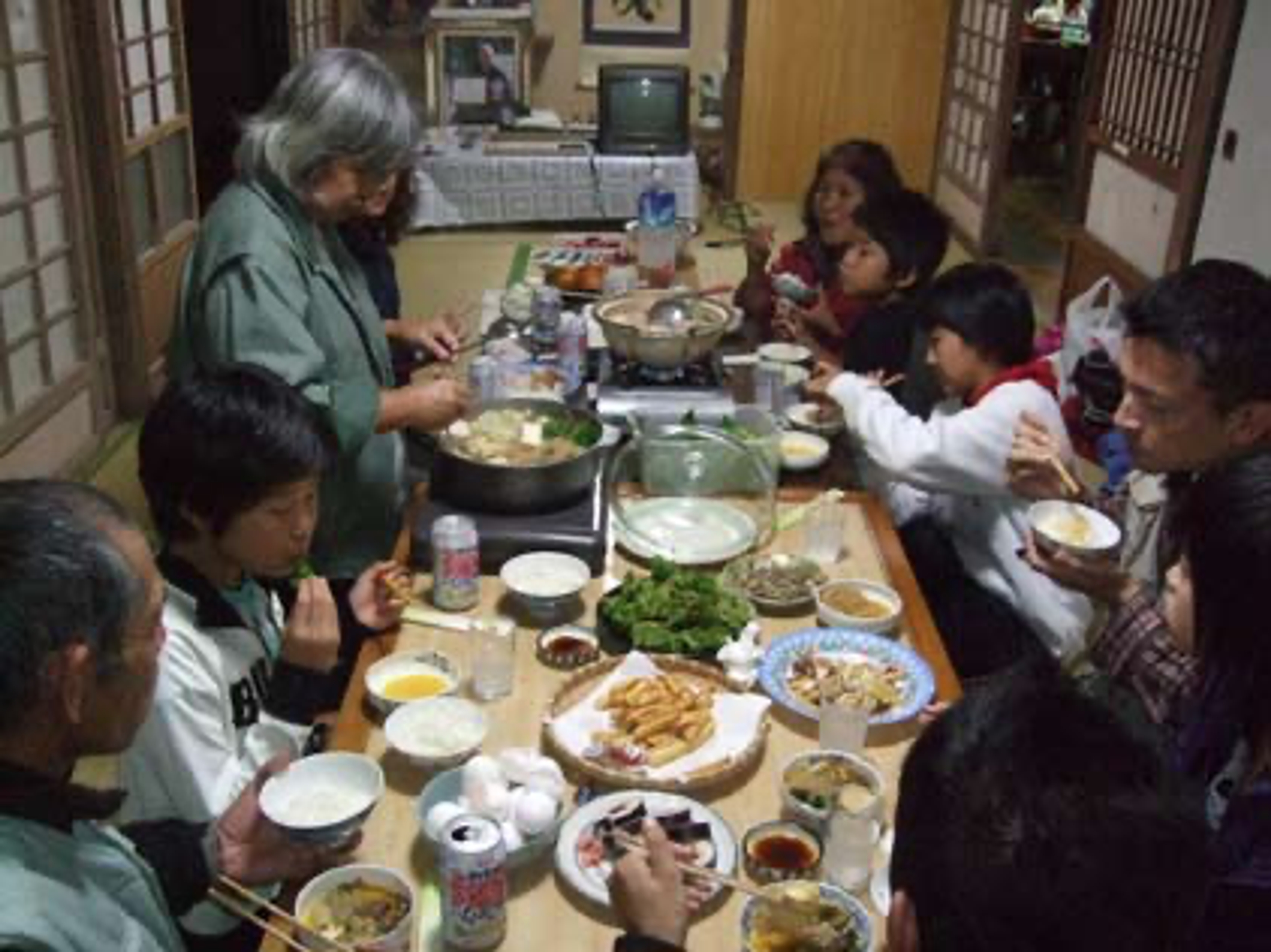 <p class="ql-align-center">圍爐一景。趙綺芳提供。</p>