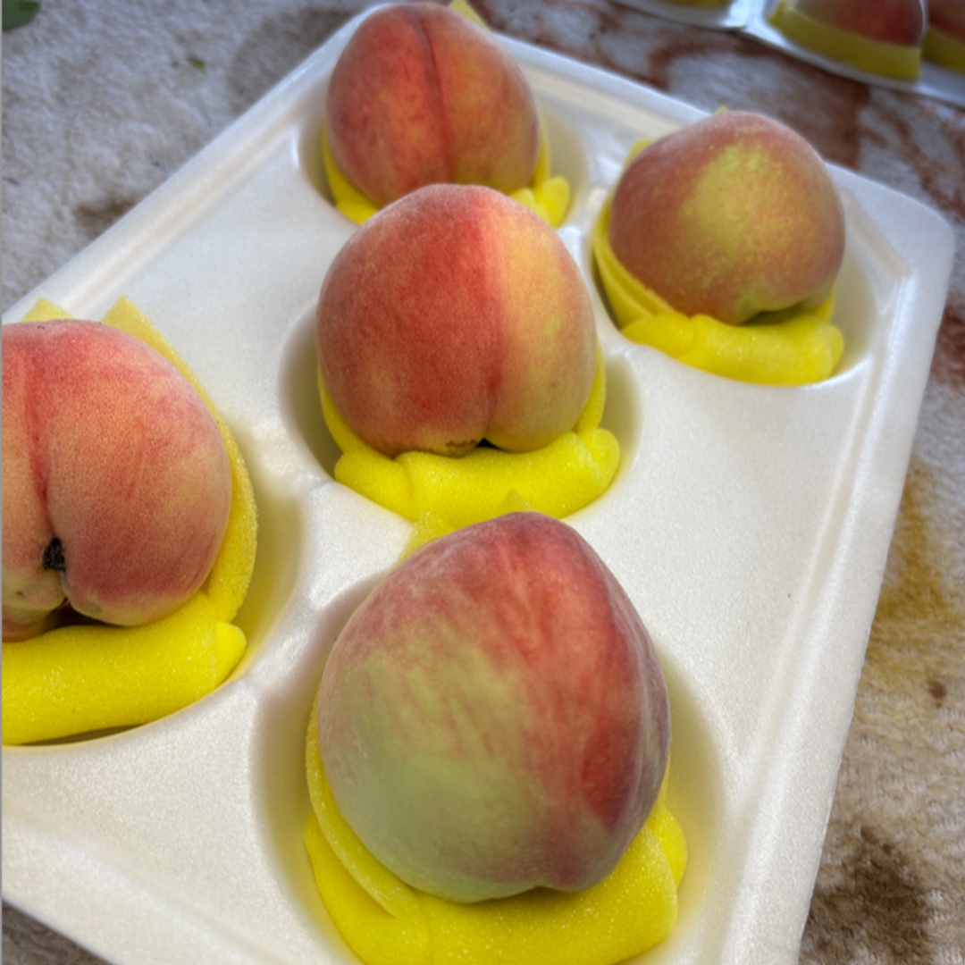 五月蜜桃（甜蜜桃）