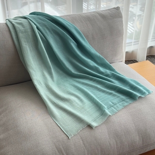 靜謐碧湖_手工純羊絨圍巾 (現貨)