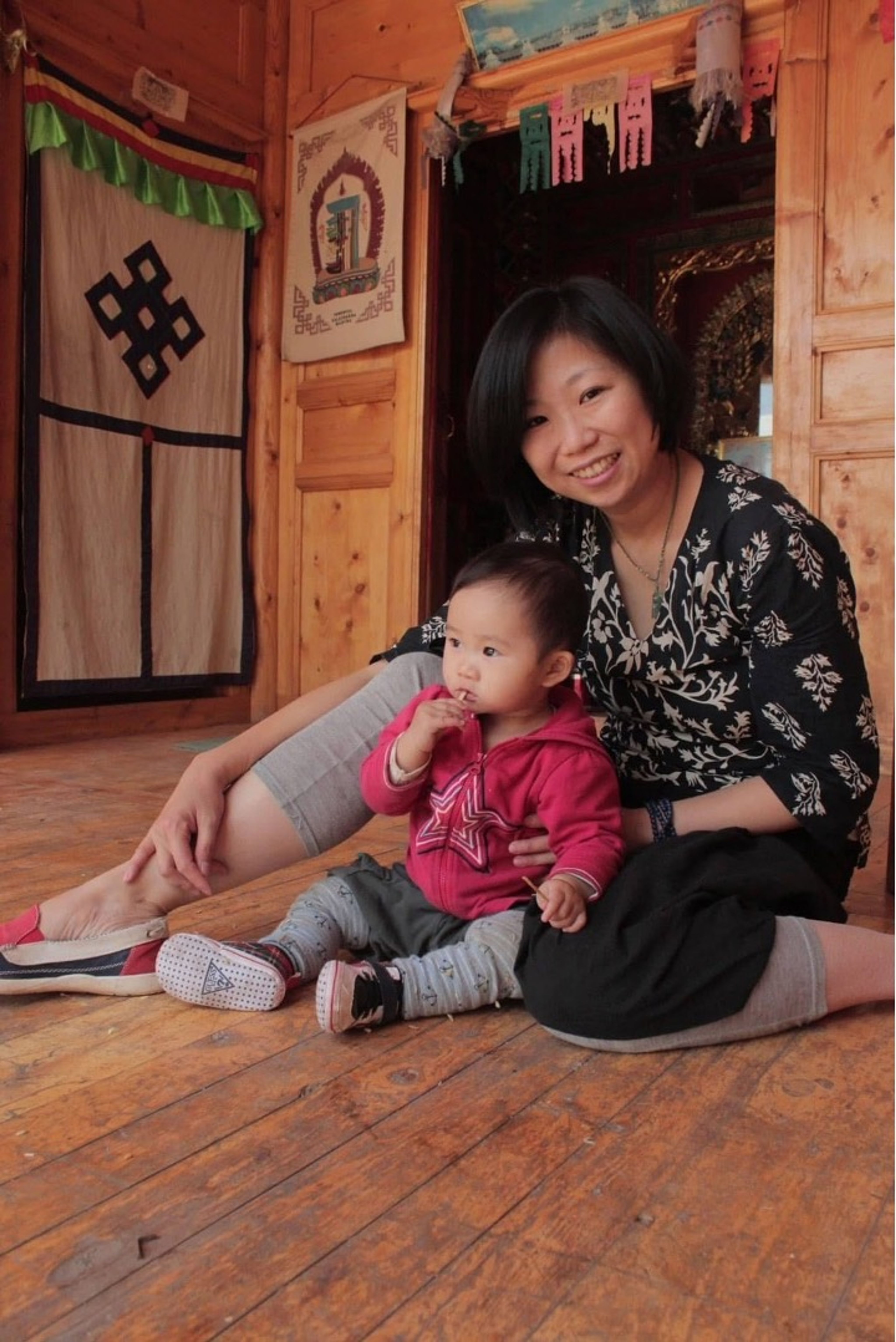 <p>2014年在安多青海熱貢黃南藏族自治州吾屯下莊唐卡畫師家中</p>