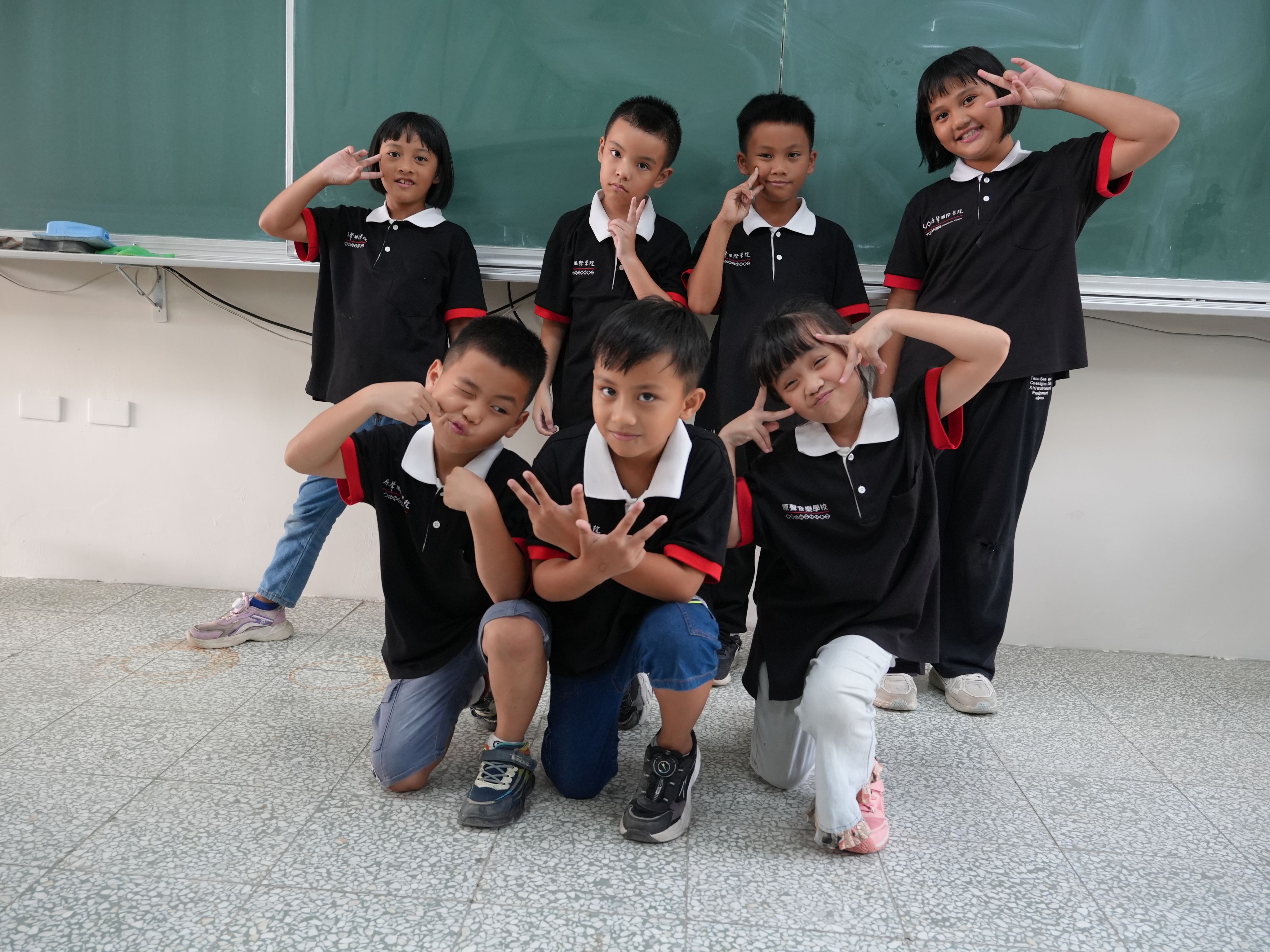 <p><strong>國小三年級</strong></p>