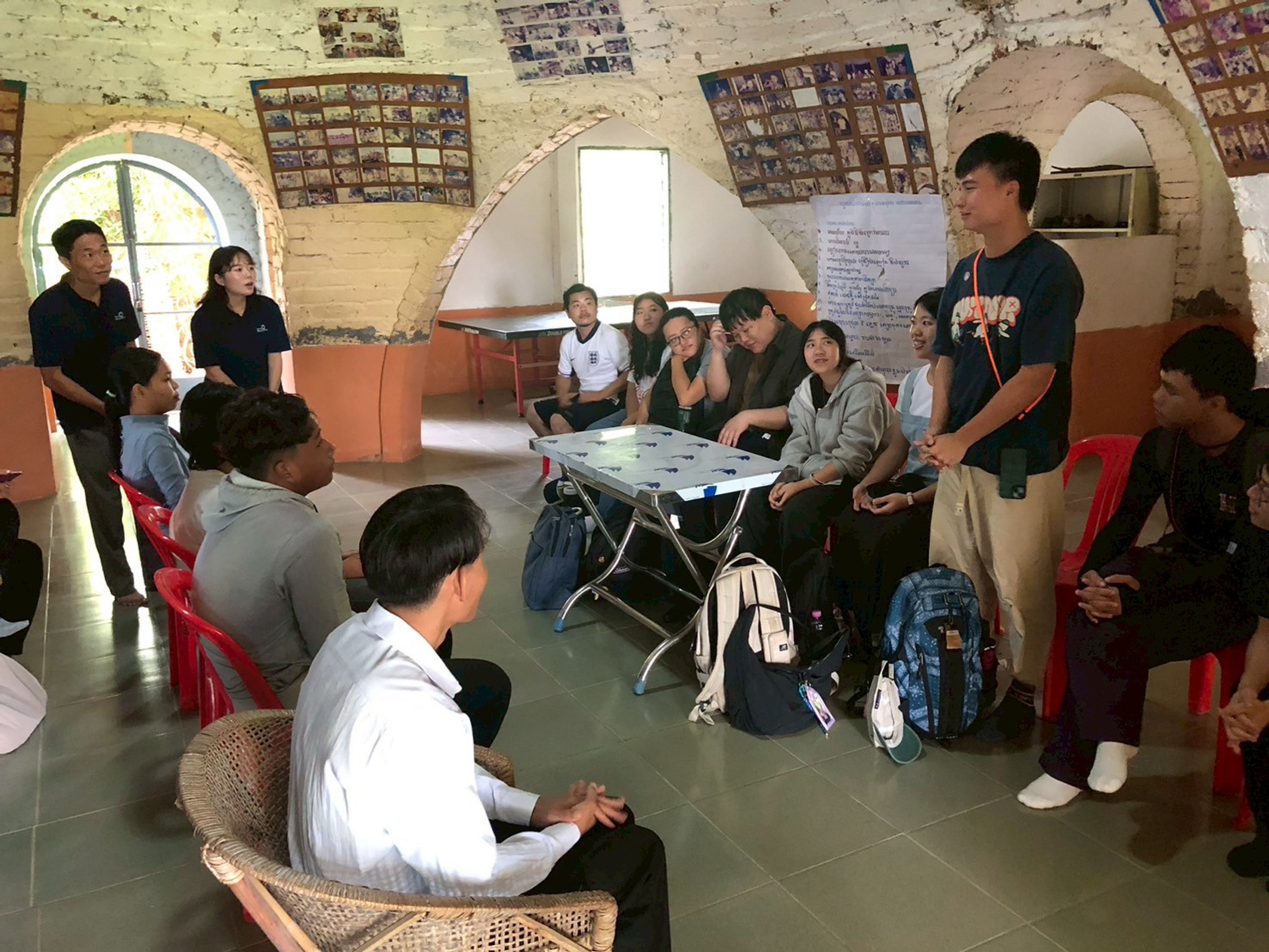 <p><strong>台灣青年前往柬埔寨,與當地青年對話,盼能協助解決在地問題</strong></p>