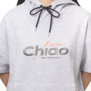 與Chiao同行短袖帽T（大Logo）